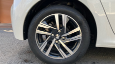 Peugeot 208 1.2 PureTech 100 Allure 5dr Petrol Hatchback